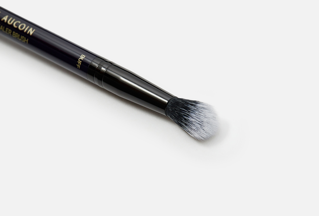 Kevyn Aucoin Concealer Brush Duet