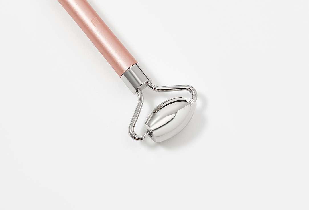 Real Techniques Двусторонний металлический роллер для лица Cryo Sculpt Facial Roller