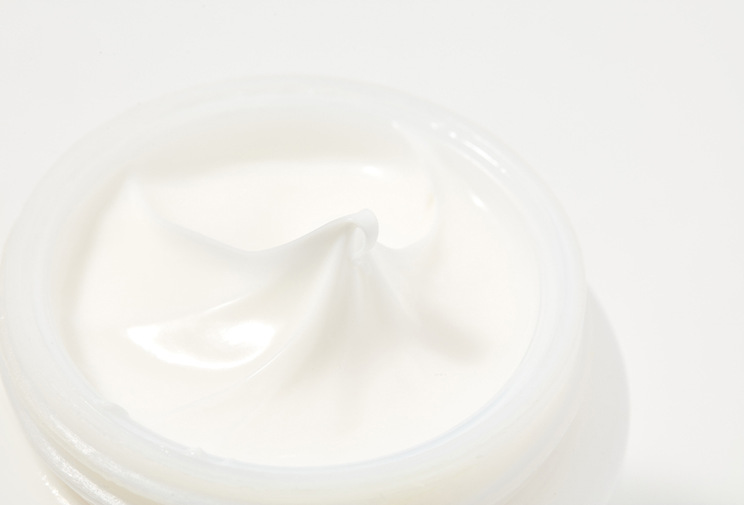 La Mer Anti-Aging Light Face Cream The Moisturizing Soft Cream 60 ml La Mer Anti-Aging Light Face Cream The Moisturizing Soft Cream