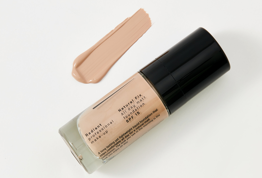 Radiant Professional Make-Up Long-Lasting Mattifying Foundation SPF 15 Natural Fix