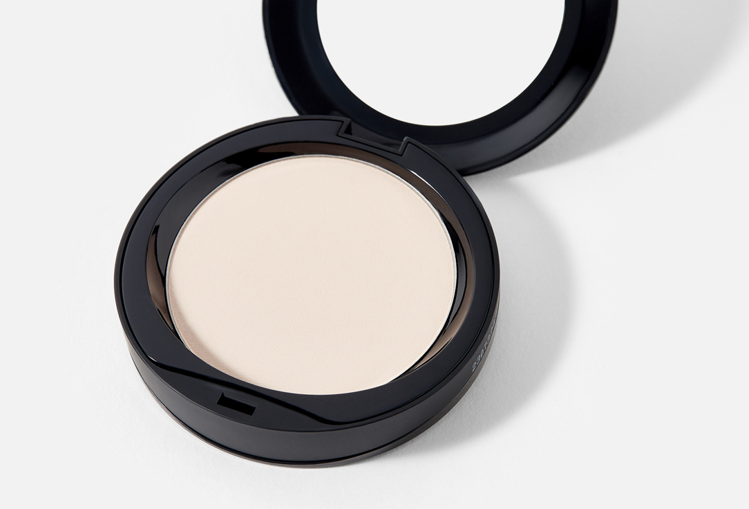 Radiant Professional Make-Up Mattifying Compact Powder Maxi Coverage Powder 1, Alabaster 11 ml Radiant Professional Make-Up Mattifying Compact Powder Maxi Coverage Powder