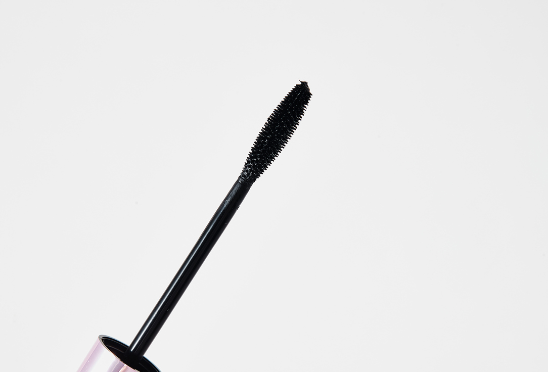 Divage Mascara Karenina