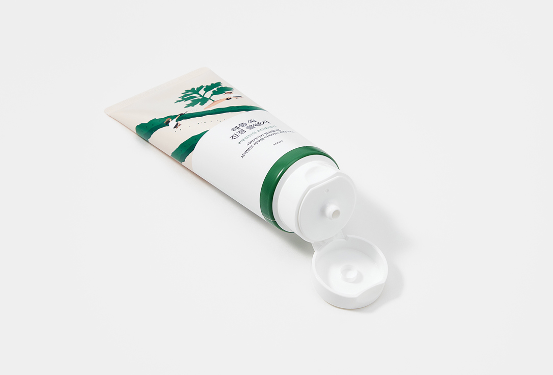 Round Lab Moisturizing Cleansing Face Gel MUGWORT CALMING CLEANSER