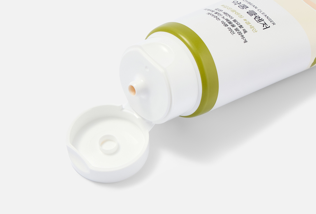 Round Lab Moisturizing Cleansing Face Cream SOYBEAN Nourishing CLEANSER