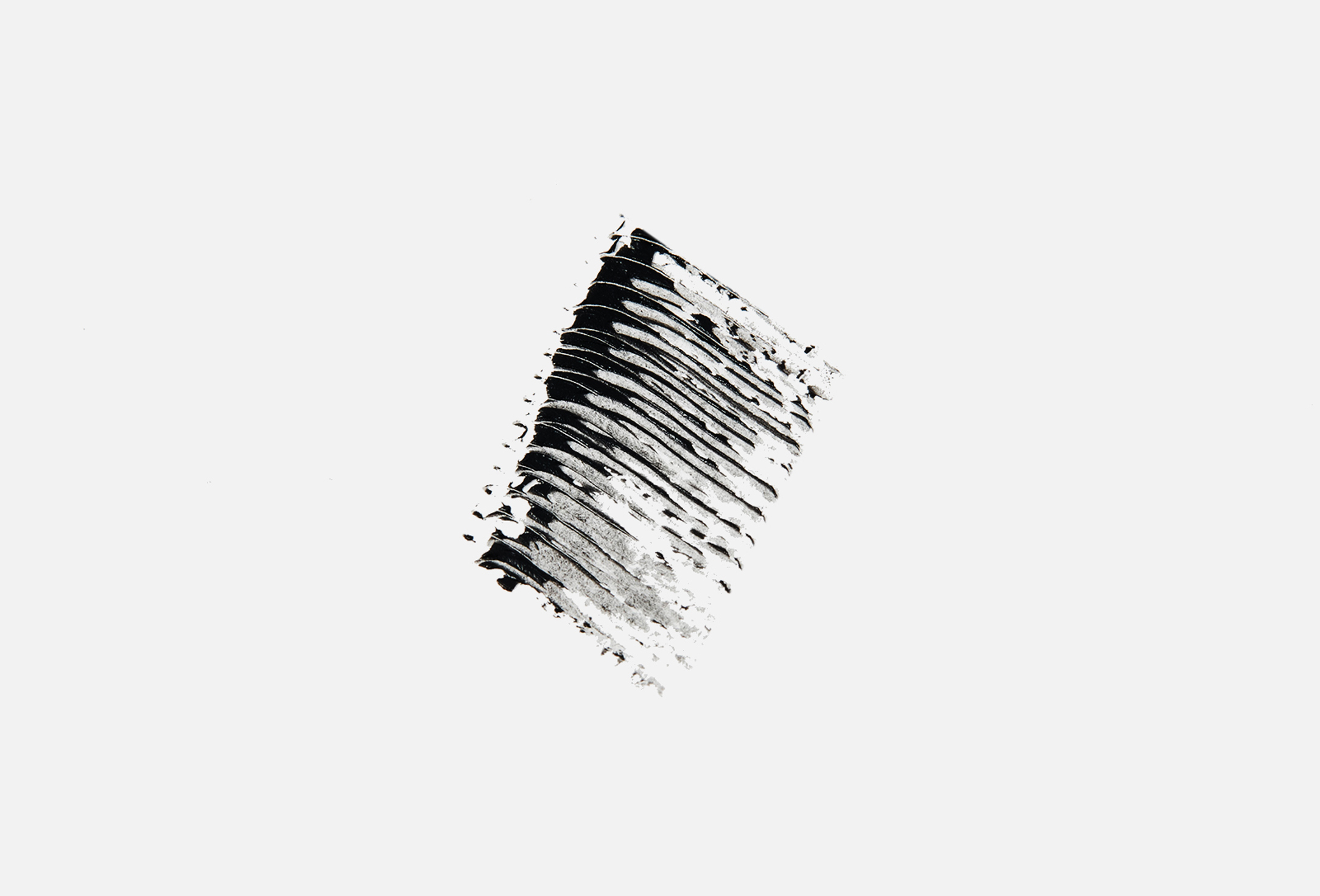 essence EXTREME LENGTHENING & VOLUME MASCARA lash WITHOUT LIMIT