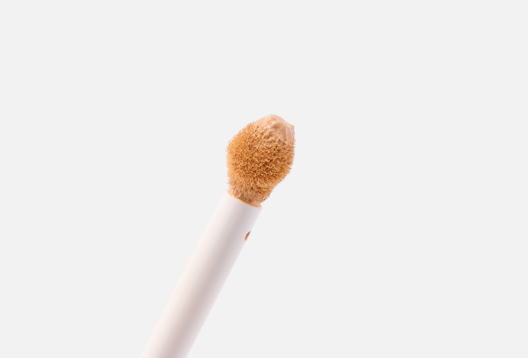 Estee Lauder Консилер Futurist Soft Touch Brightening Skincealer