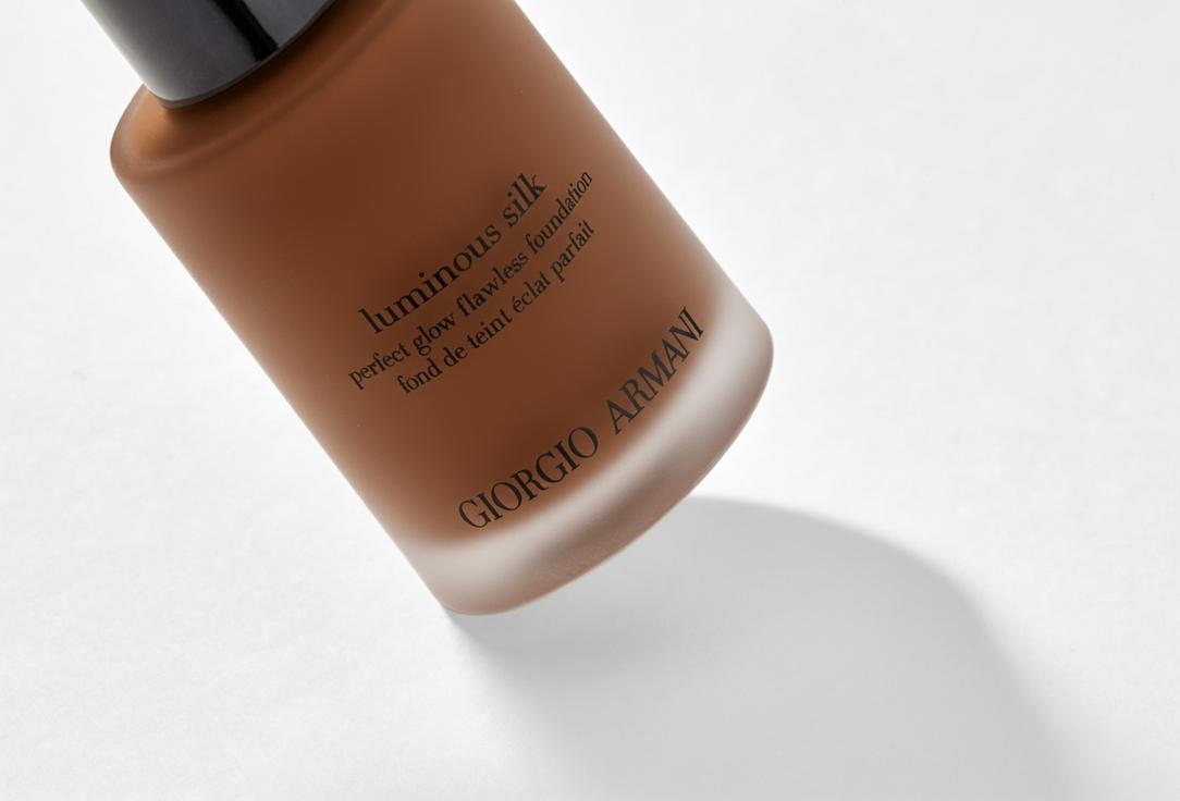 Armani Lightweight Liquid Foundation Luminous Silk