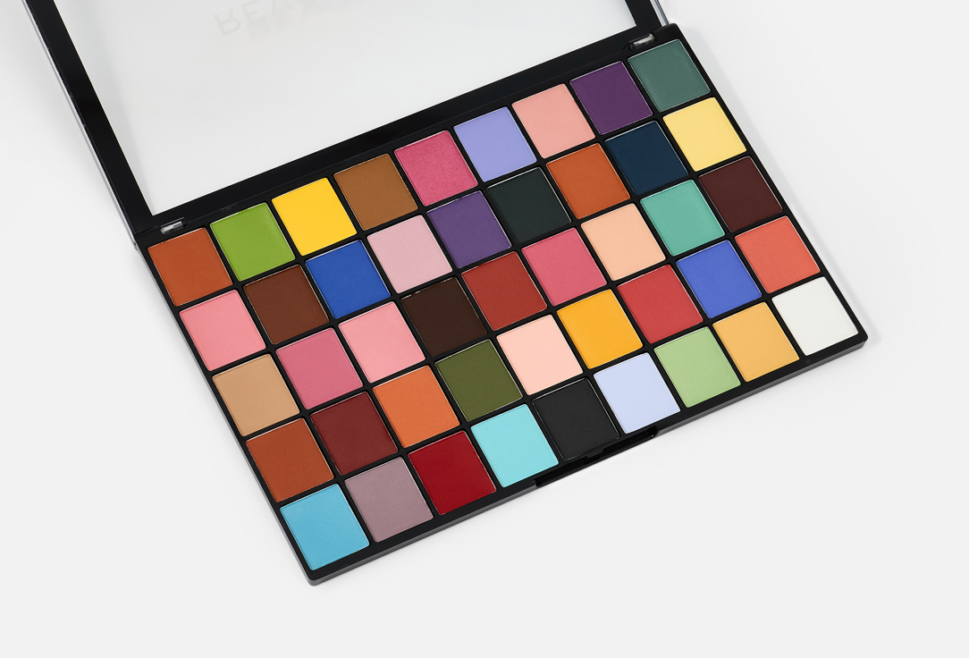 MakeUp Revolution Eyeshadow Palette Maxi Reloaded