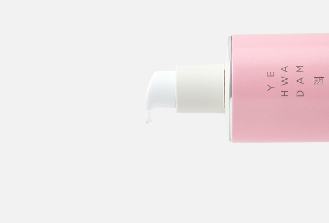 THE FACE SHOP Revitalizing Toner Yehwadam plum flower