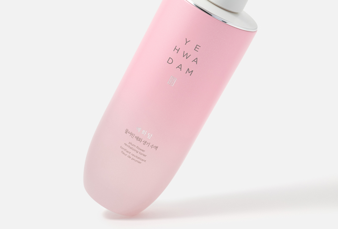 THE FACE SHOP Revitalizing Toner Yehwadam plum flower
