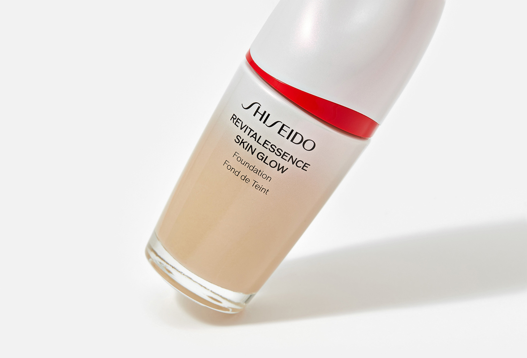 Shiseido Foundation Revitalessence Skin Glow