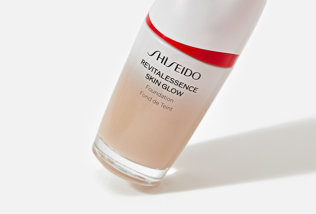 Shiseido Foundation Revitalessence Skin Glow