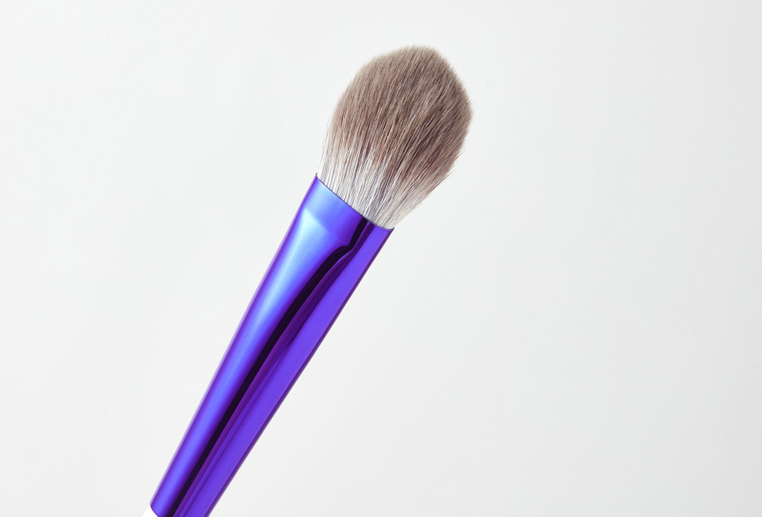 Manly PRO Medium Flat Multifunctional Brush K118