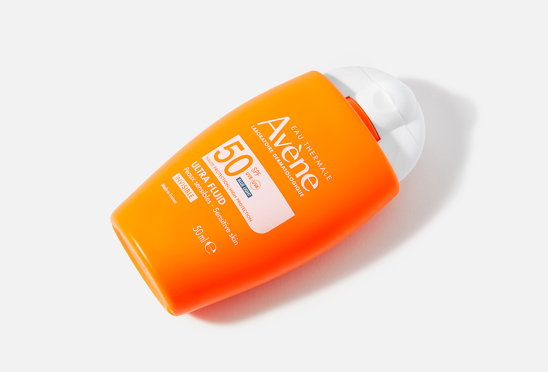 EAU THERMALE AVENE Sunscreen fluid for sensitive skin SPF 50+ ULTRA FLUID INVISIBLE
