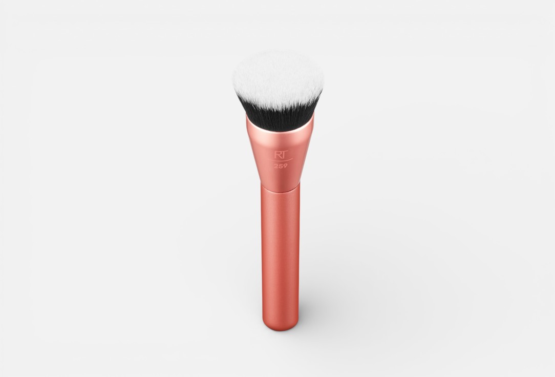 Real Techniques Foundation Brush Glow Round Base Brush