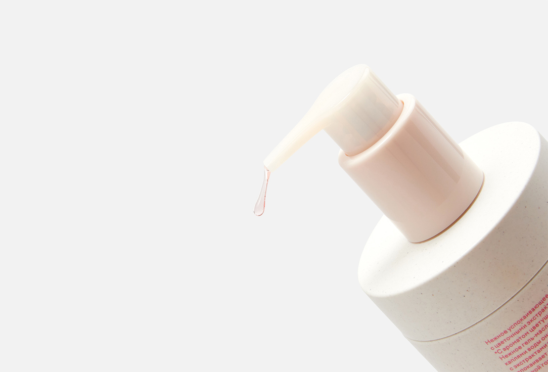 myTAUI Нежное увлажняющее гель-масло для душа natsukashii oil-in-milk body wash