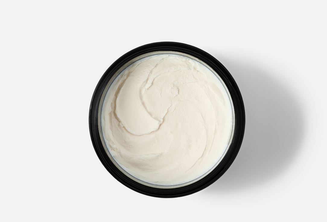 J BEVERLY HILLS Texturising paste Platinum detail