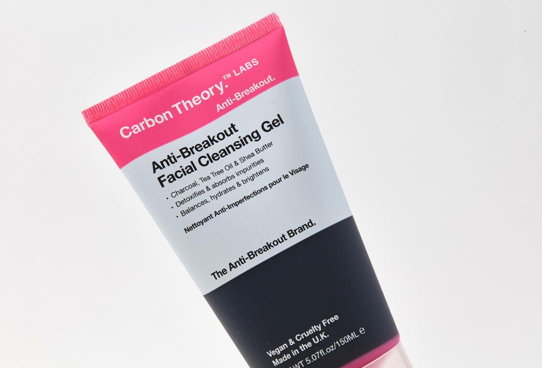 CARBON THEORY Purifying & Refreshing Face Cleanser Anti-Breakout 150 ml CARBON THEORY Purifying & Refreshing Face Cleanser Anti-Breakout