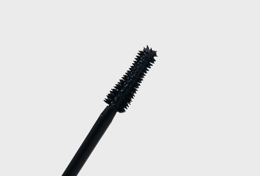 essence Dramatic false lash effect mascara call me Queen