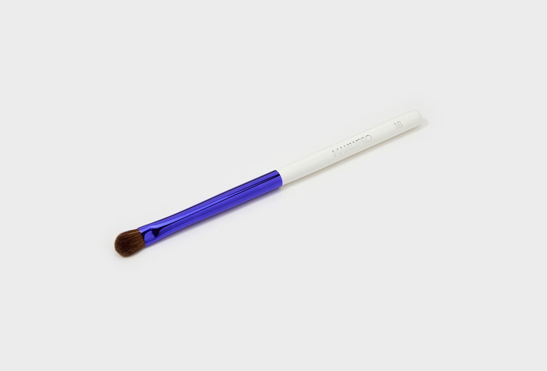 Manly PRO Medium Flat Eyeshadow Brush K18