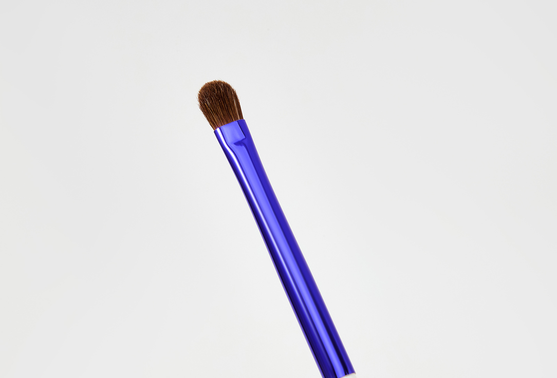 Manly PRO Medium Flat Eyeshadow Brush K18