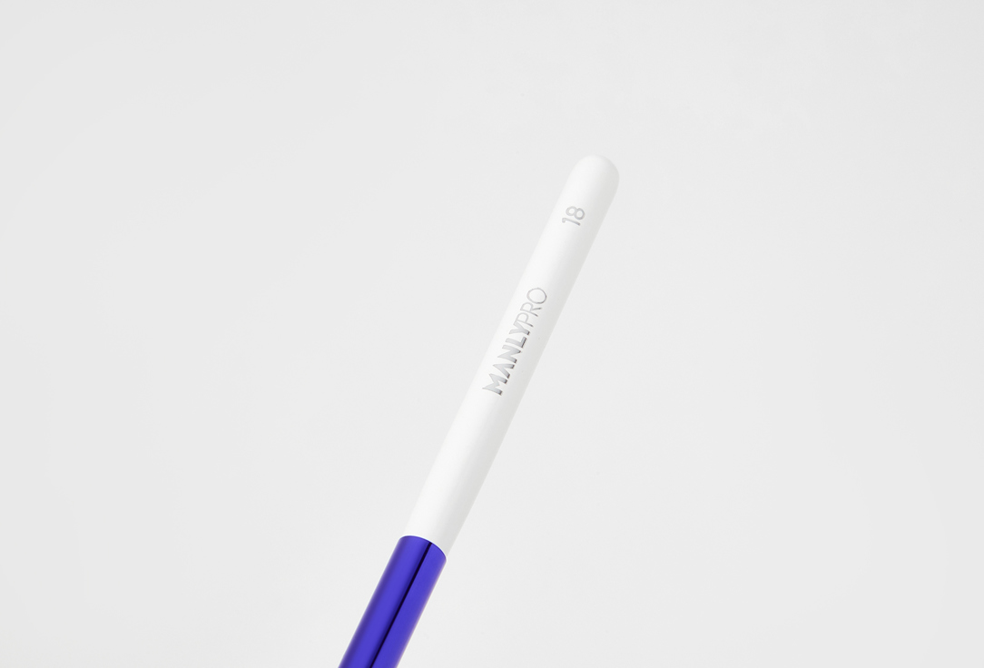 Manly PRO Medium Flat Eyeshadow Brush K18