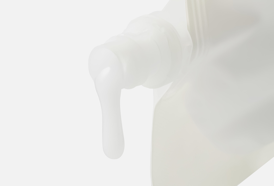 Davines Smoothing Shampoo refill for dry and dehydrated hair LOVE Smoothing Shampoo