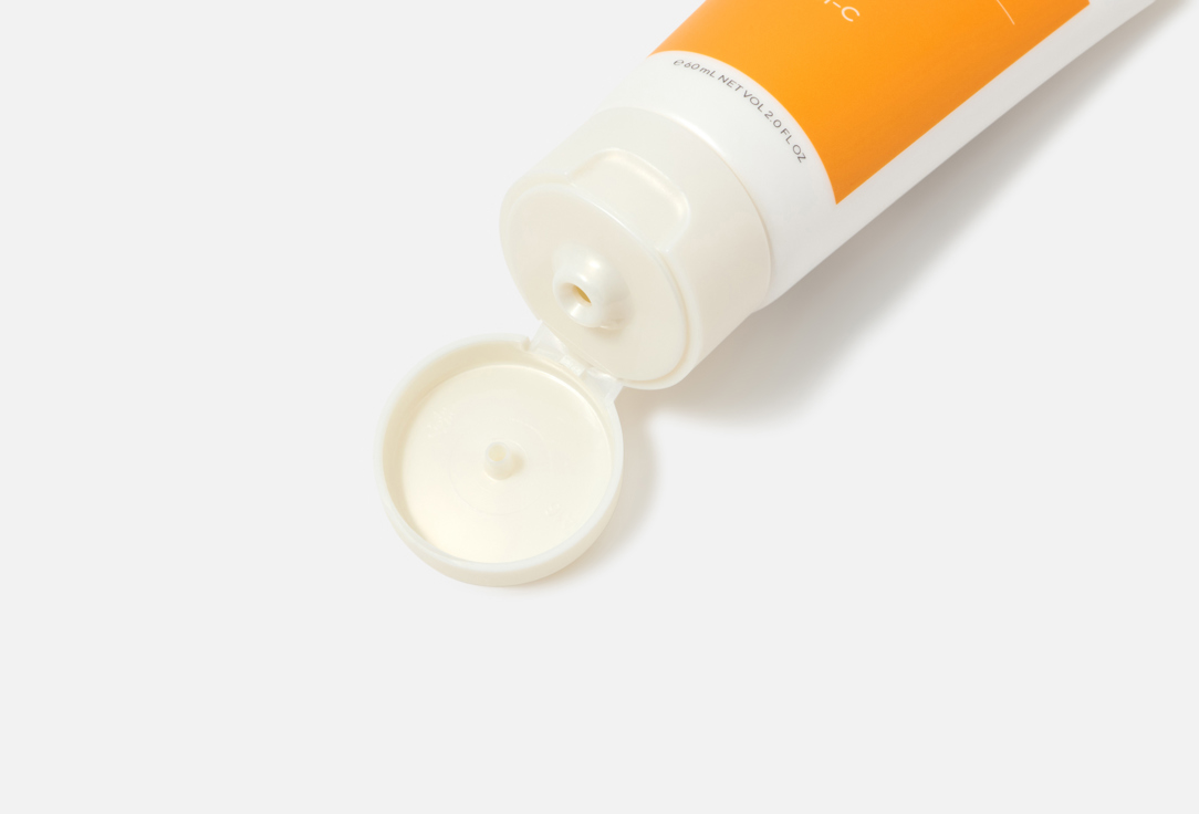 Murad Brightening Face Cleanser Essential-C 60 ml Murad Brightening Face Cleanser Essential-C