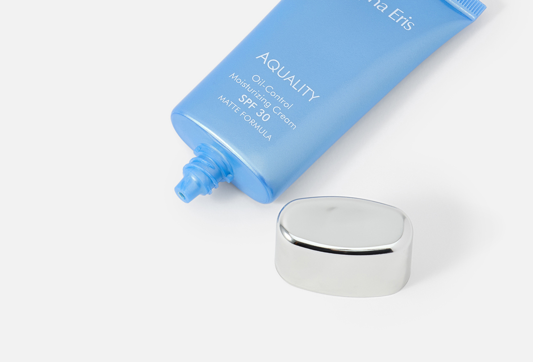 DR IRENA ERIS Oil-Control Moisturizing Cream SPF30 Aquality