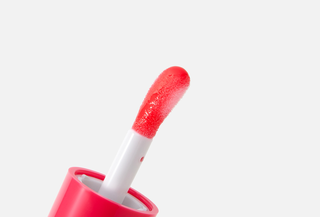 RELOVE REVOLUTION Lip Gloss Kiss It