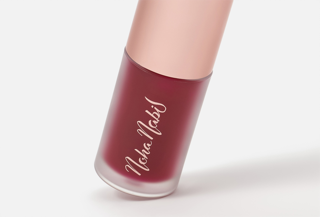 Noha Nabil Beauty Hydrating Lip Oil Berry Glazed Blueberry 4.5 ml Noha Nabil Beauty Hydrating Lip Oil Berry Glazed