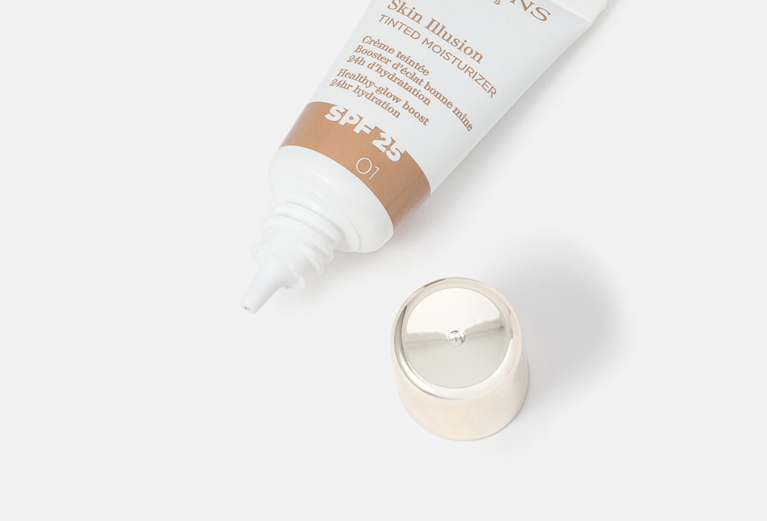 Clarins Illuminating Creamy Foundation SPF25 Skin Illusion Tinted Moisturizer
