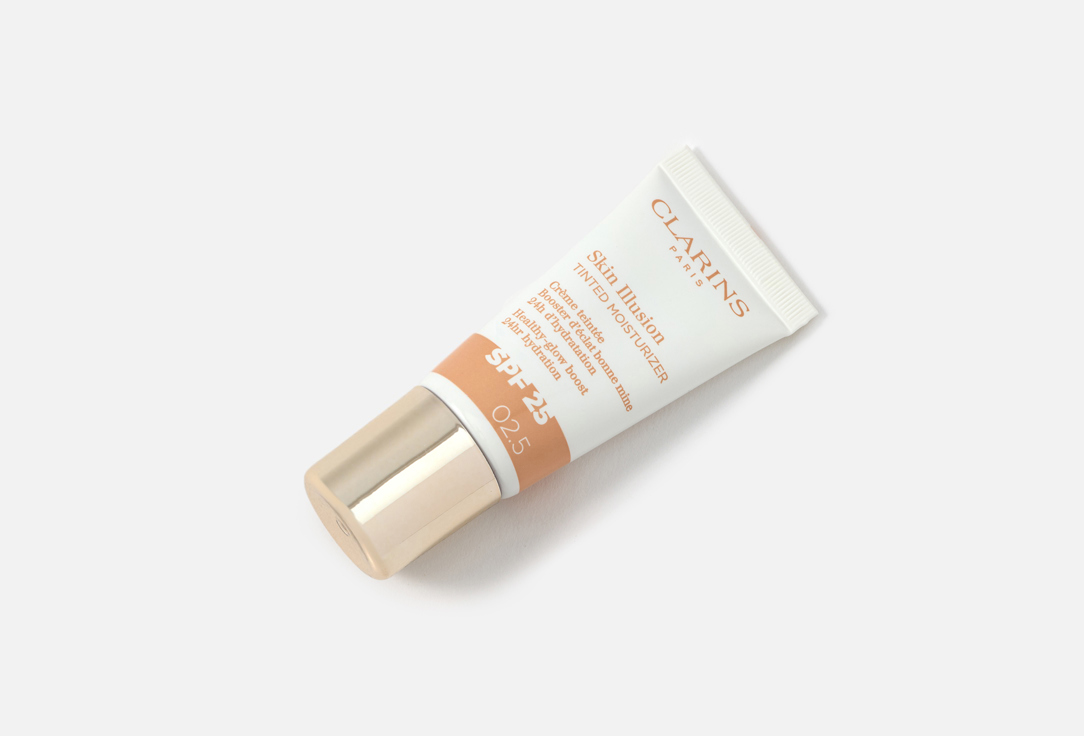 Clarins Illuminating Creamy Foundation SPF25 Skin Illusion Tinted Moisturizer