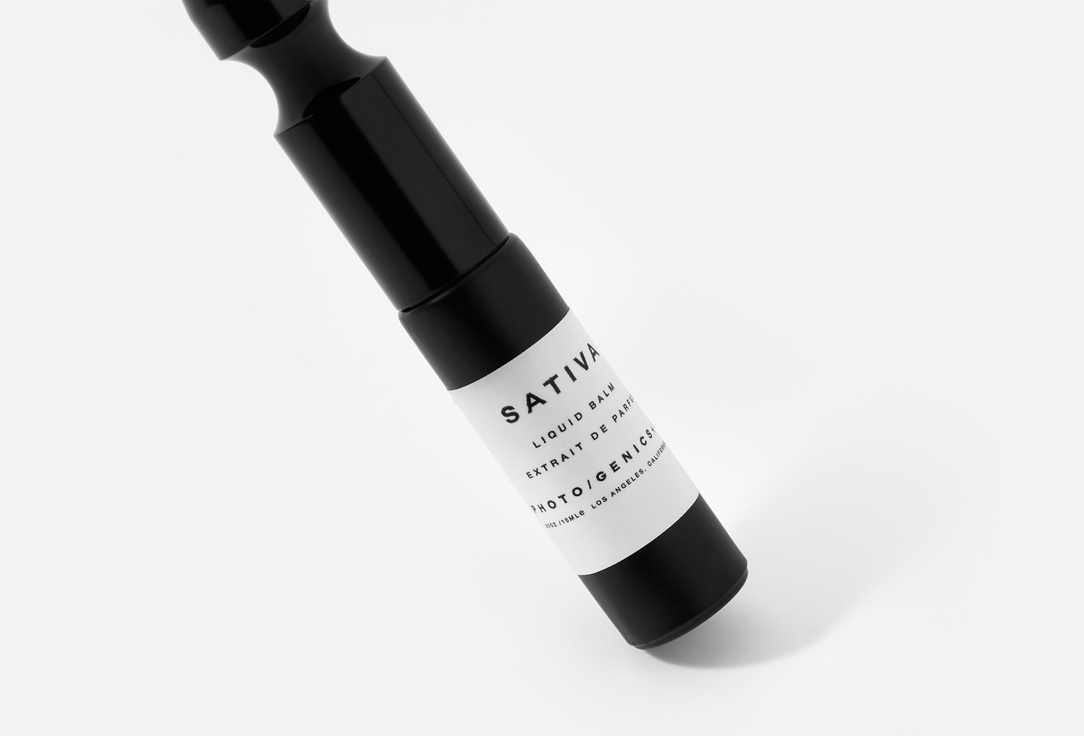 PHOTO-GENICS + CO 2-in-1: Perfumed Roll-On & Balm No.3 Sativa 10 ml PHOTO-GENICS + CO 2-in-1: Perfumed Roll-On & Balm No.3 Sativa