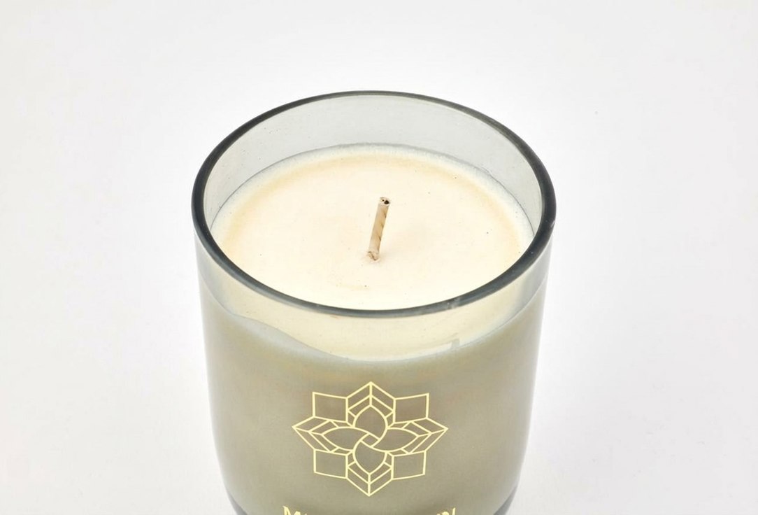 Max Benjamin CANDLE with LID Irish Leather & Oud 210 g Max Benjamin CANDLE with LID Irish Leather & Oud