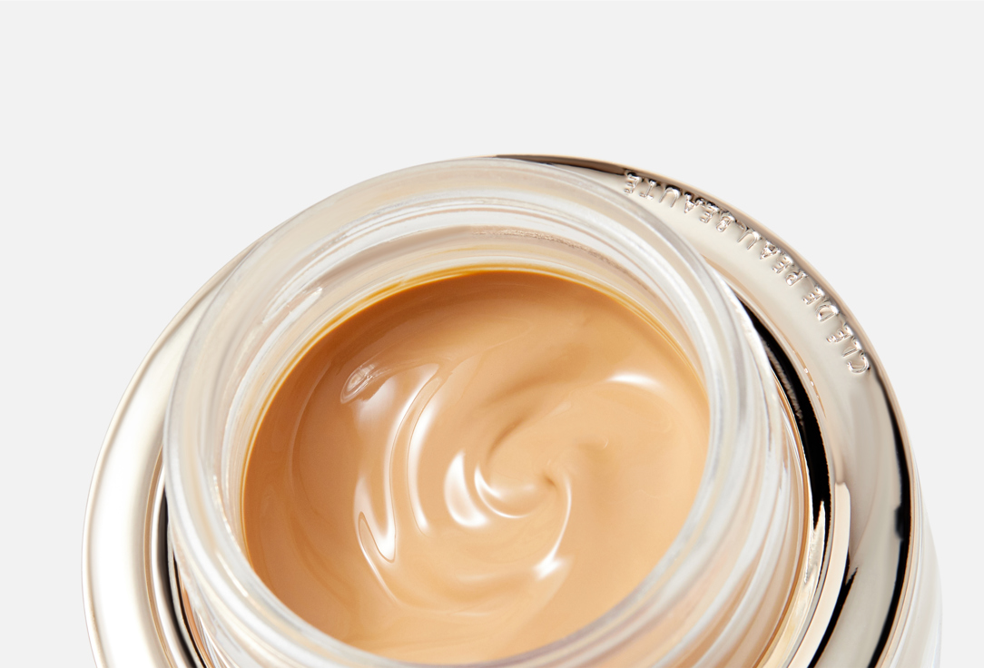 Clé de Peau Beauté Illuminating Creamy Foundation SPF22 The Foundation