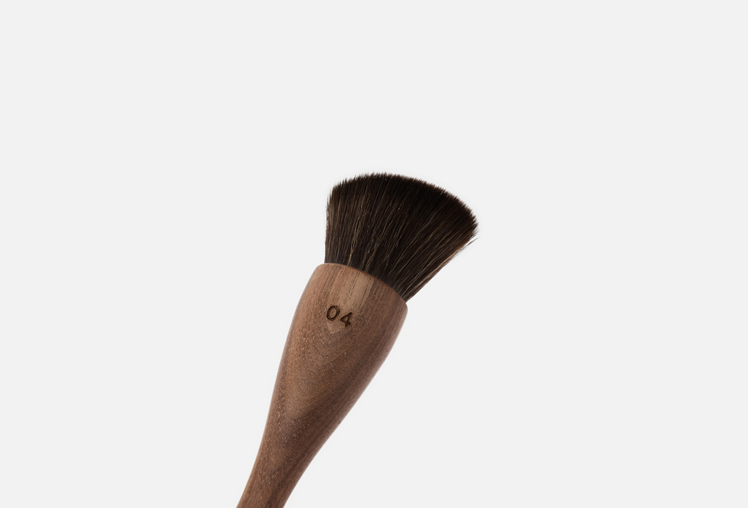 Close foundation brush for liquid textures Pinceau Fond de teint 1 pcs Close foundation brush for liquid textures Pinceau Fond de teint