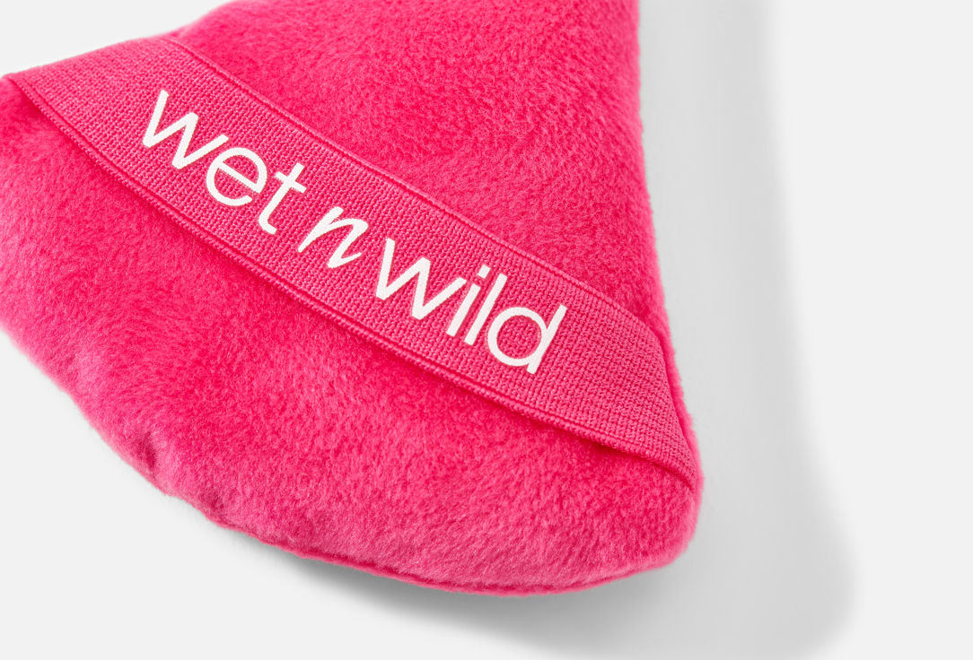 Wet n Wild Ultra-Soft Velvet Triangle Powder Puff Powder Puff