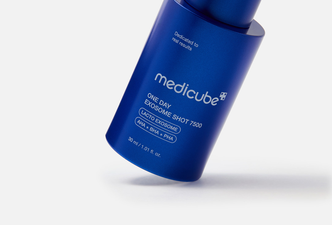 Medicube Pore‑refining micro‑needle Face Serum One Day Exosome Shot 7500
