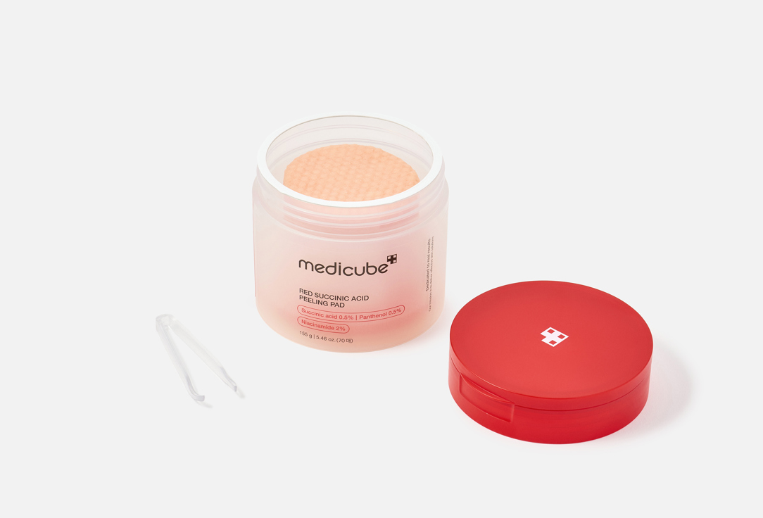 Medicube Exfoliating peeling pads Red Succinic Acid Panthenol Pad 70 pcs Medicube Exfoliating peeling pads Red Succinic Acid Panthenol Pad