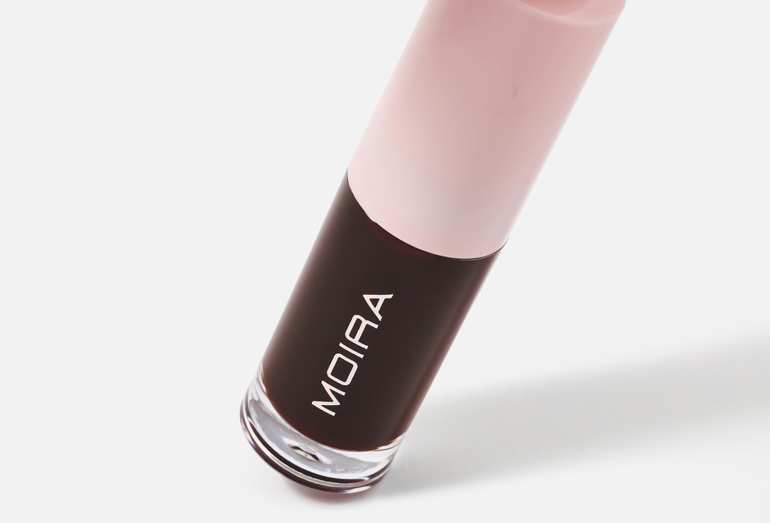 MOIRA Nourishing high-shine hydrating lip oil Glow Getter 005, Berry Berry 1 pcs MOIRA Nourishing high-shine hydrating lip oil Glow Getter
