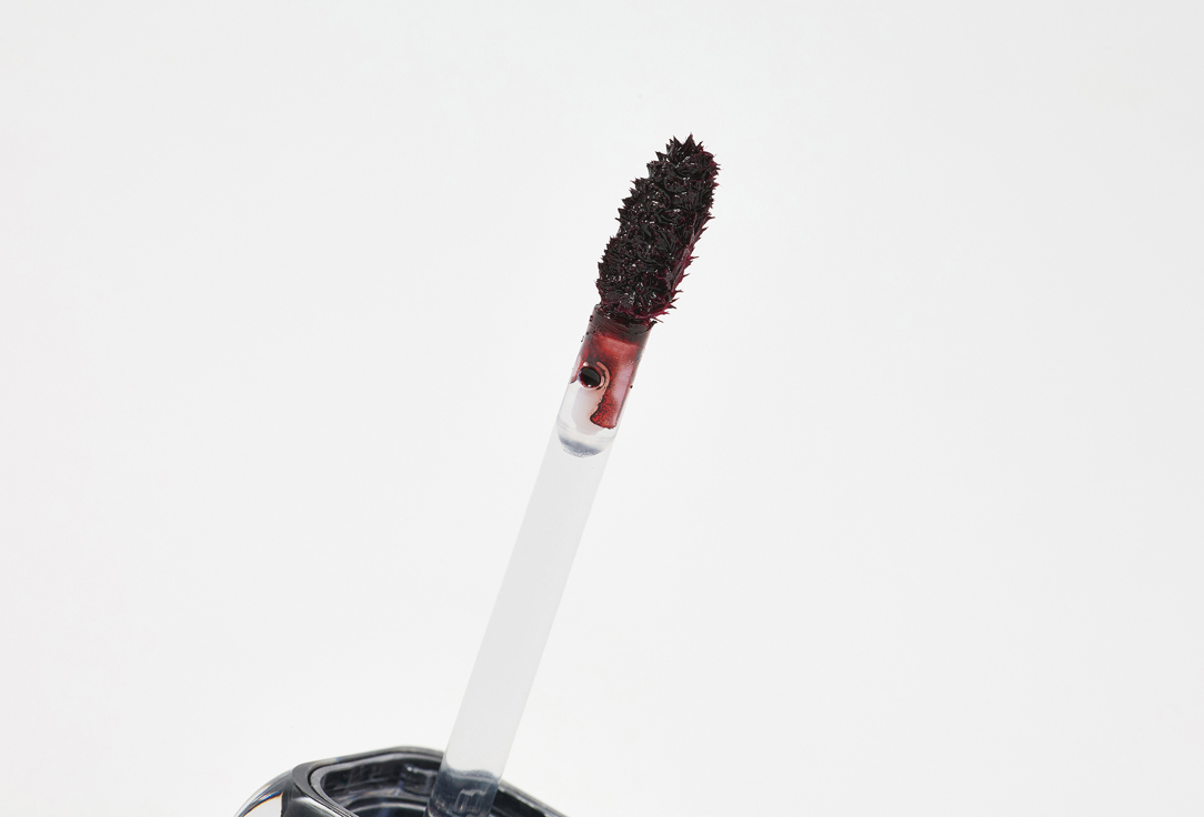 Milk Touch Peel-off long-lasting lip tattoo Black Peel Off Lip Tattoo 03, Black apple 4.5 g Milk Touch Peel-off long-lasting lip tattoo Black Peel Off Lip Tattoo