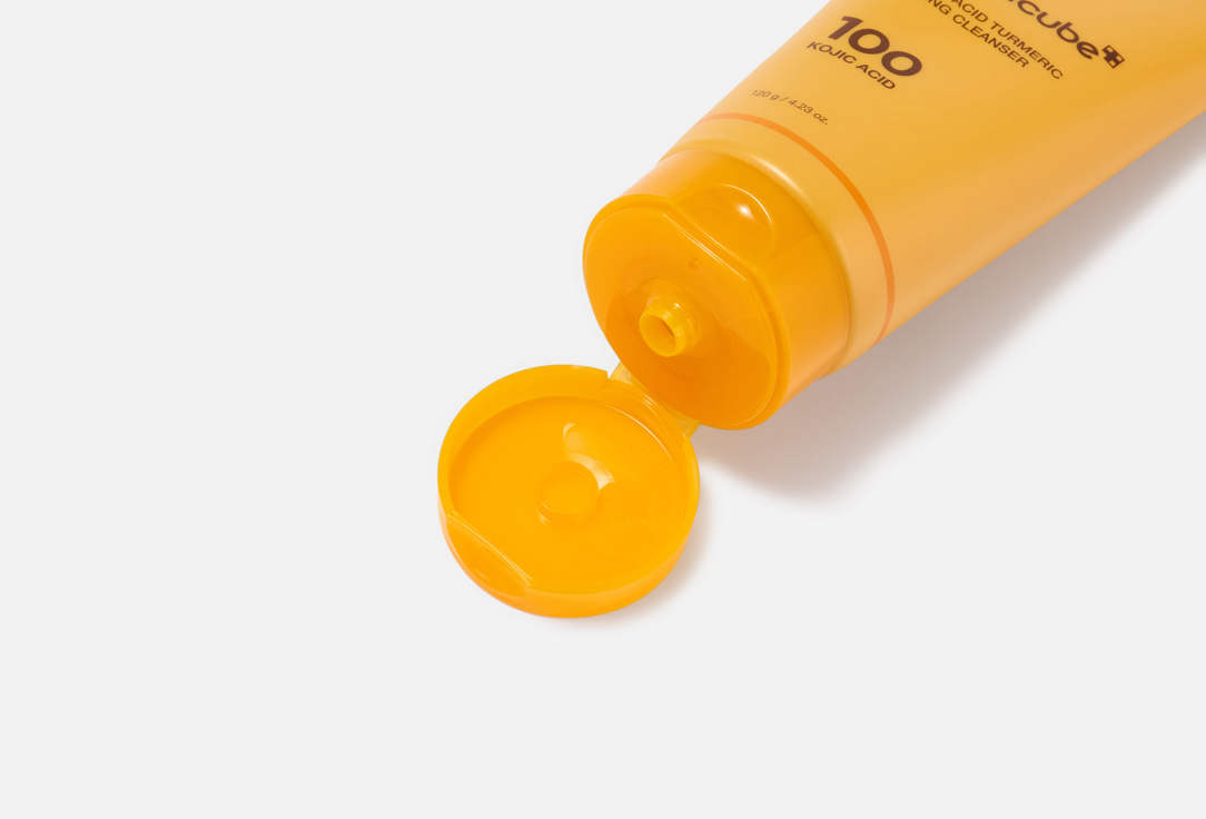 Medicube Foam face cleanser Kojic Acid & Turmeric