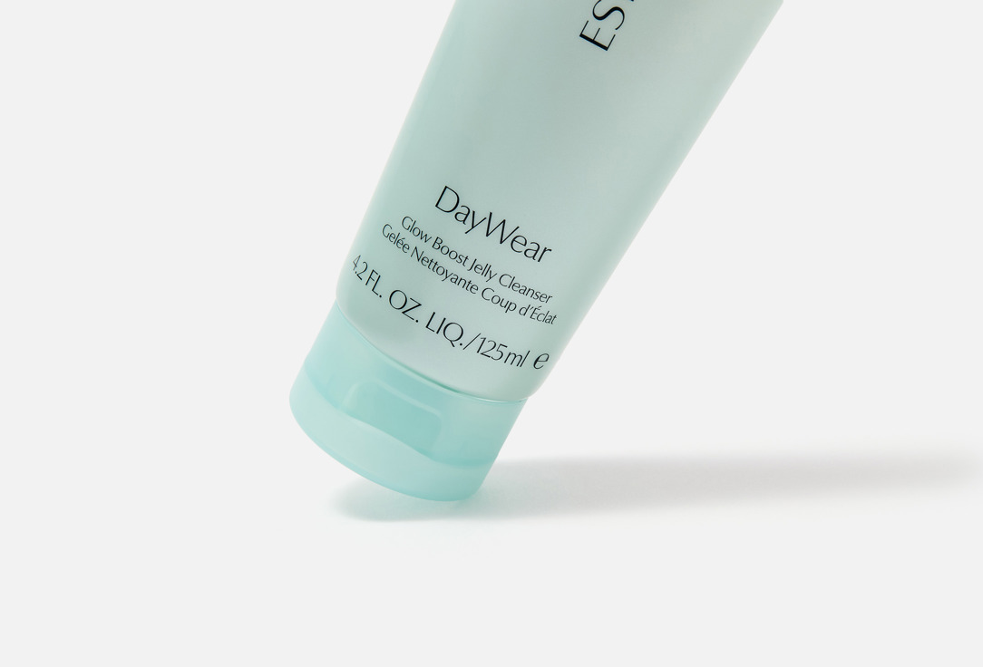 Estée Lauder Radiance boosting exfoliating face gel cleanser EL DayWear