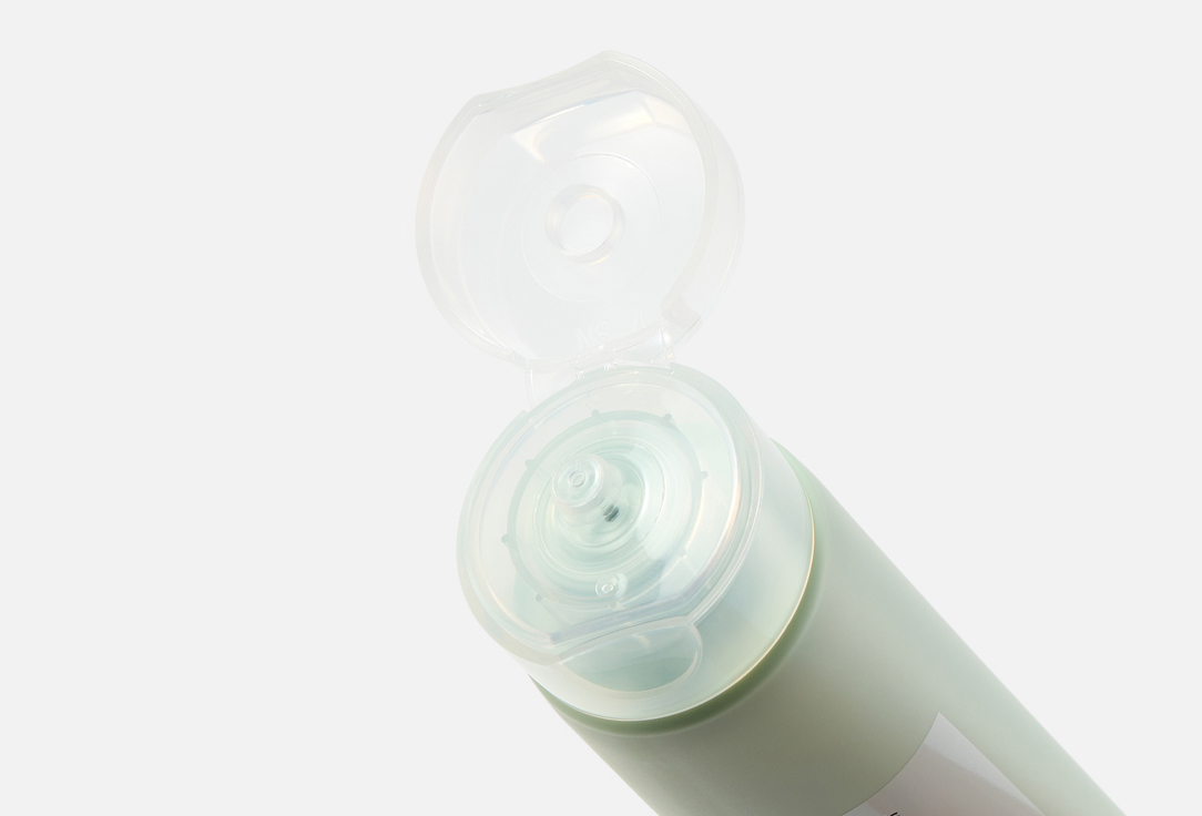 Skin1004 Facial peeling gel Madagascar Centella Tea-Trica