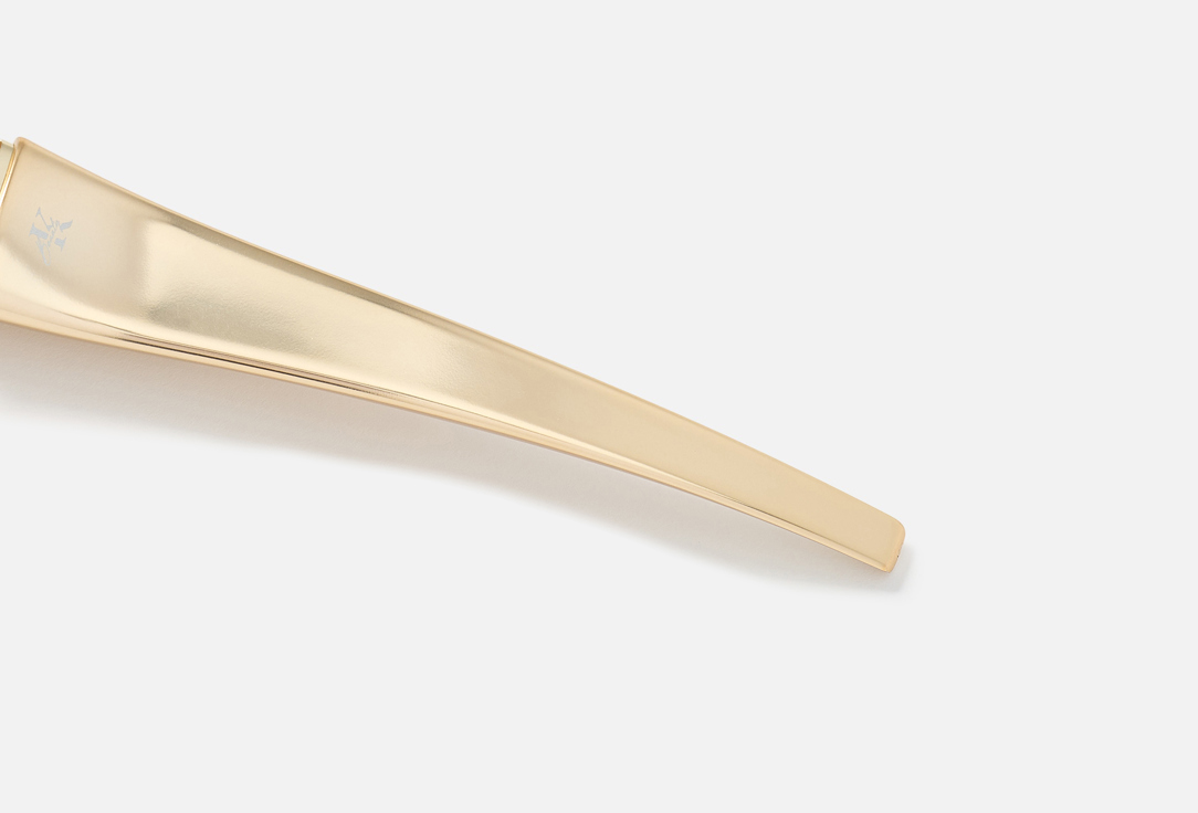 KLA Beauty Foundation brush Golden Foundation Brush 1 pcs KLA Beauty Foundation brush Golden Foundation Brush