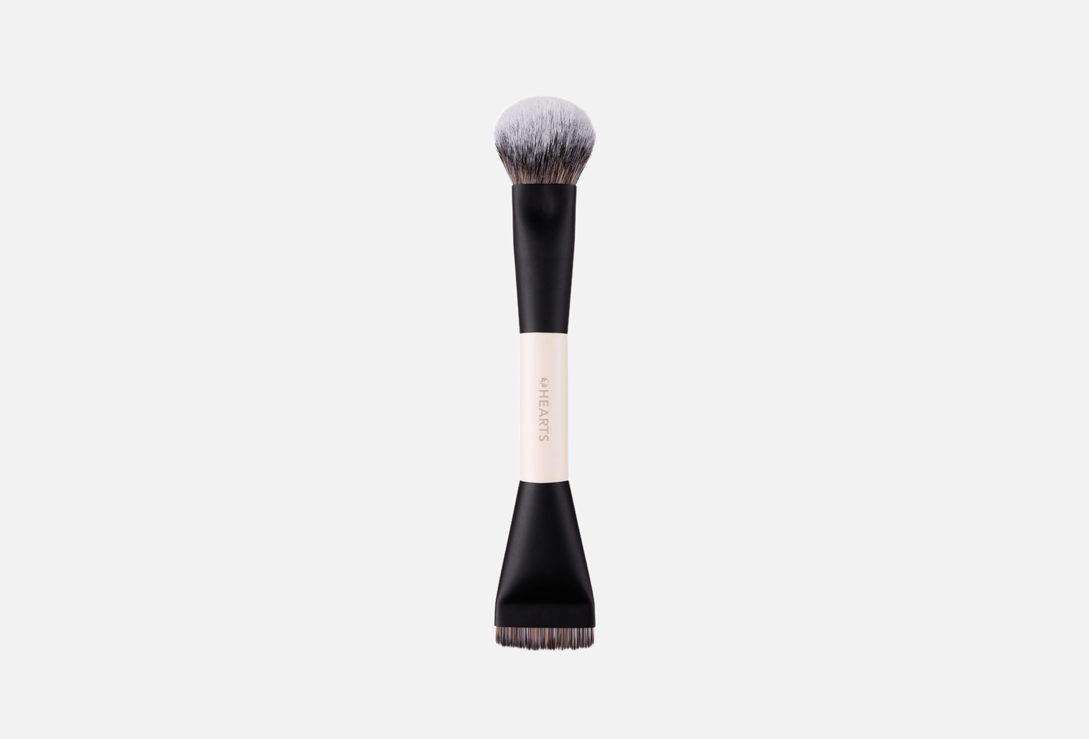 Angled Foundation & Contour Brush 1