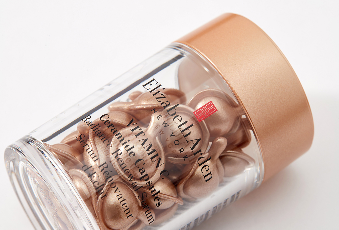 Elizabeth Arden Brightening Face Serum Vitamin C Ceramide Capsules 30 pcs Elizabeth Arden Brightening Face Serum Vitamin C Ceramide Capsules