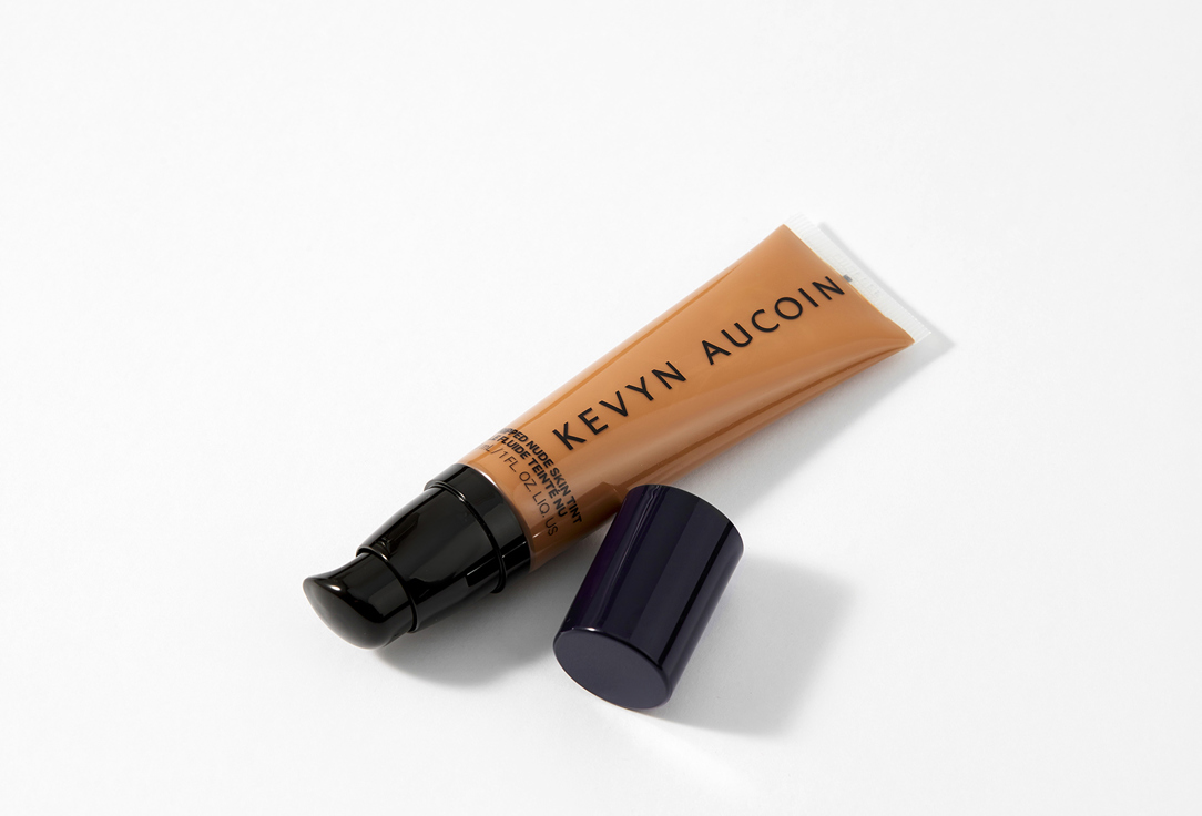 Kevyn Aucoin Lightweight Smoothing Foundation Stripped Nude Skin Tint 08, Deep 30 ml Kevyn Aucoin Lightweight Smoothing Foundation Stripped Nude Skin Tint