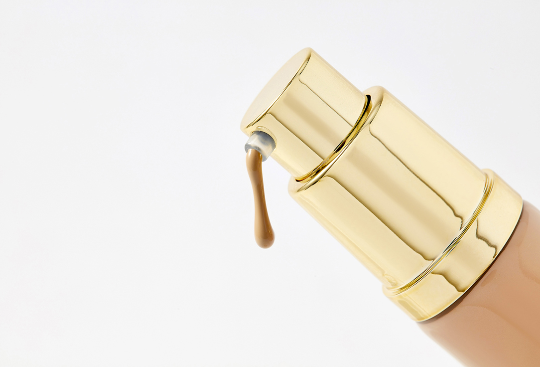 Estée Lauder Moisturizing foundation SPF 45 Futurist hydra rescue
